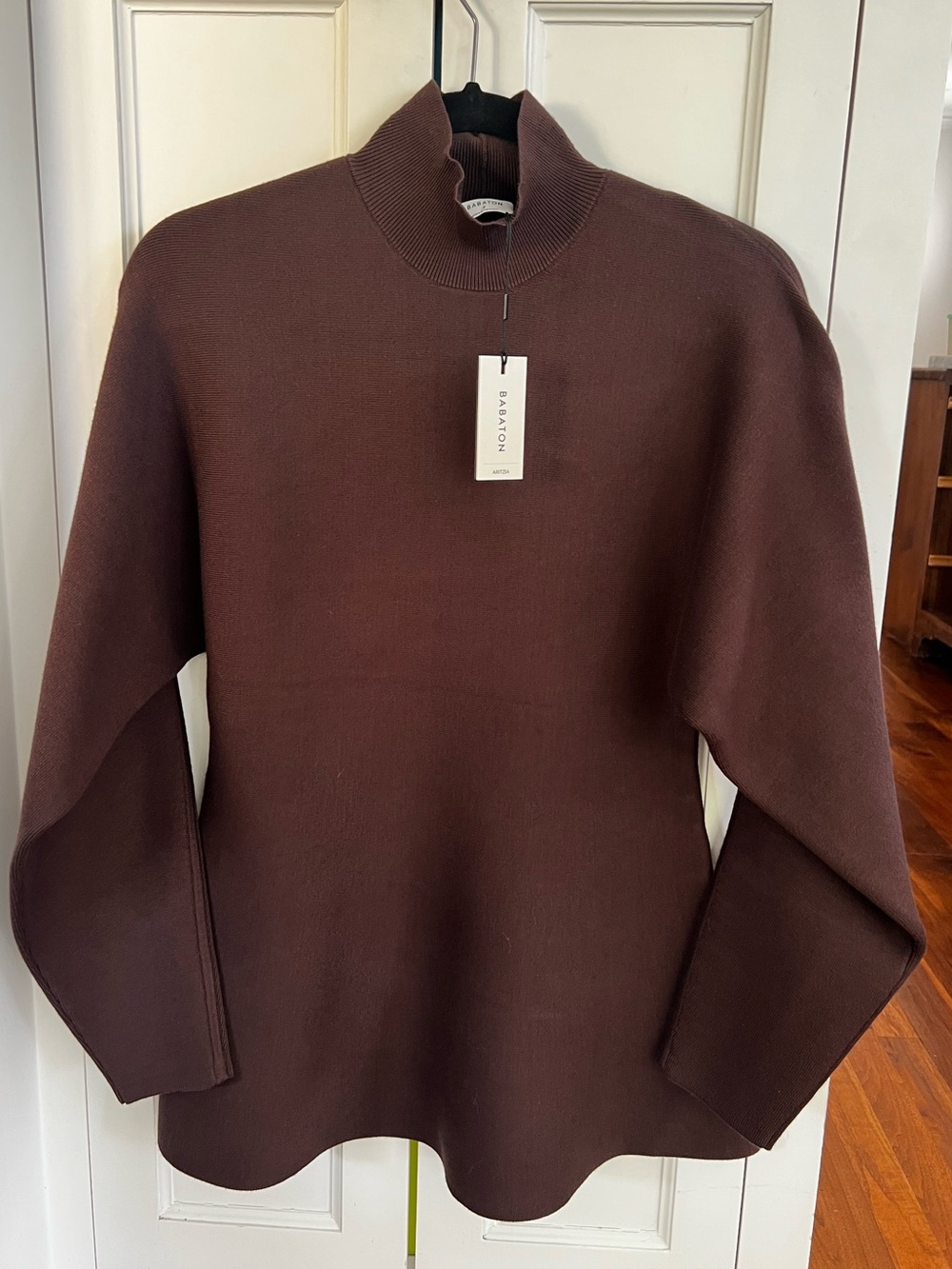 NWT Aritzia Babaton Formation Turtleneck Rich Mocha Brown